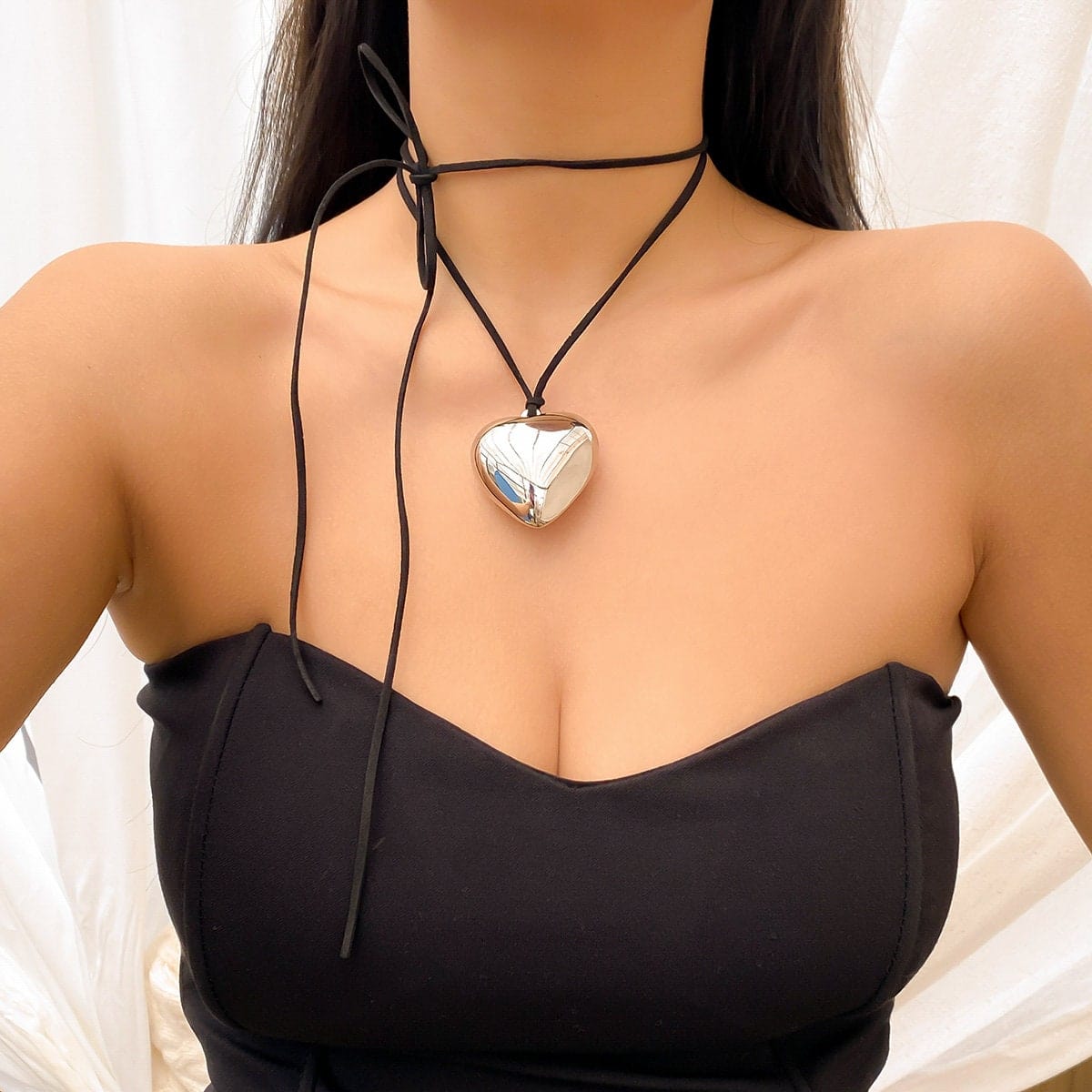 Dainty Gold Silver Tone Heart Pendant Velvet String Necklace