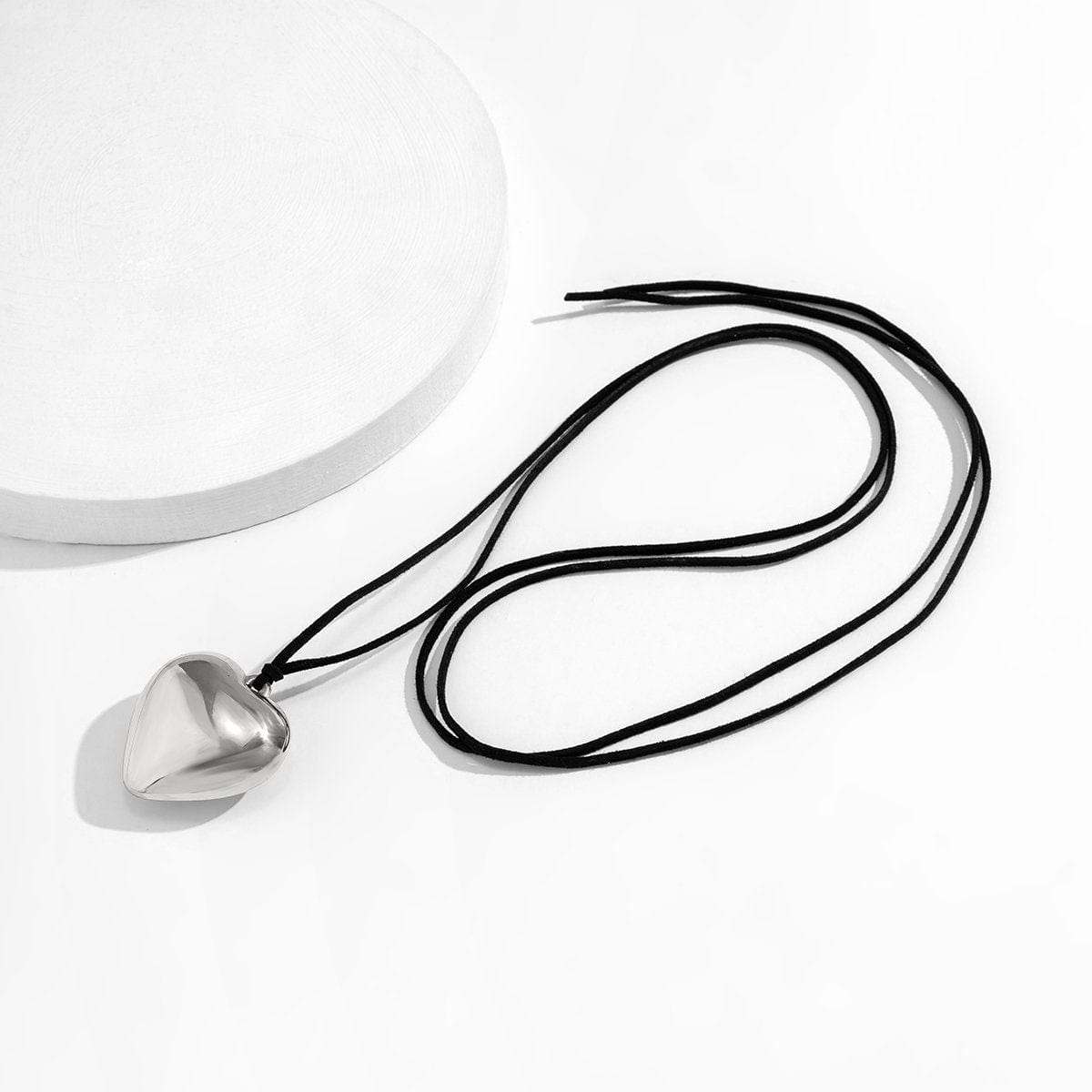 Dainty Gold Silver Tone Heart Pendant Velvet String Necklace