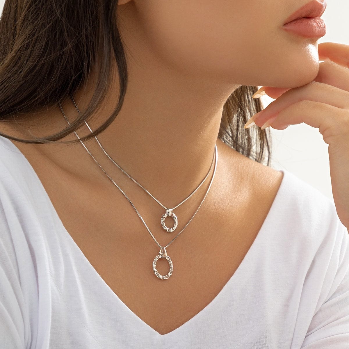 Dainty Layered Metallic Halo Pendant Chain Necklace Set